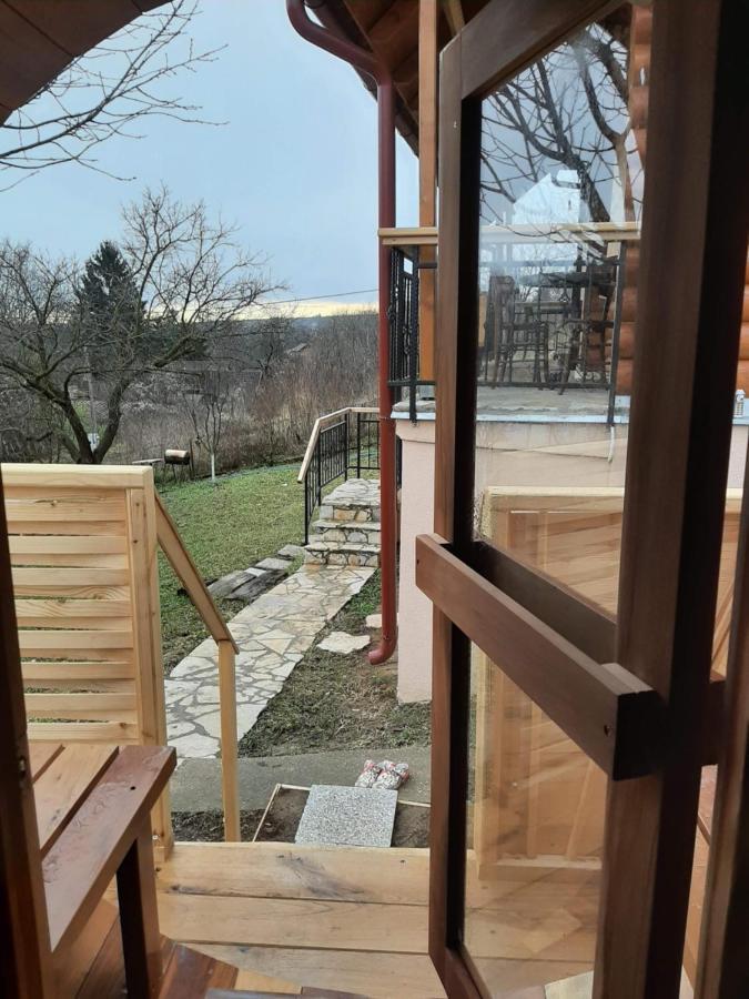 Apartmani Zuti Leptir Врдник Экстерьер фото